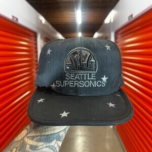 Deadstock Seattle SuperSonics Snapback Hat Black Star NBA